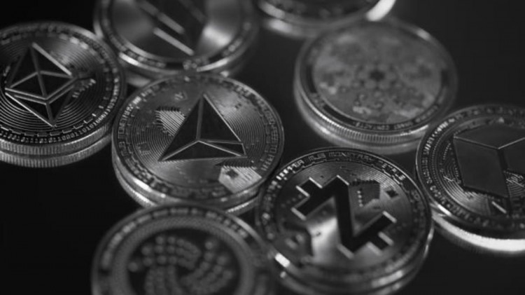 假币季节快到了？ ETH、SOL、XRP 上涨